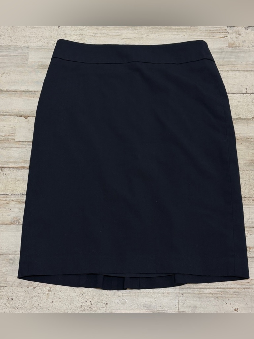 ANN TAYLOR Petite Black Flat Front A-Line Skirt Women's Size 00P Rear Pleats